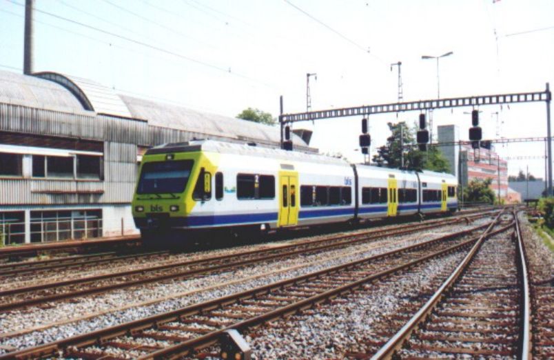 RABe 525 01
